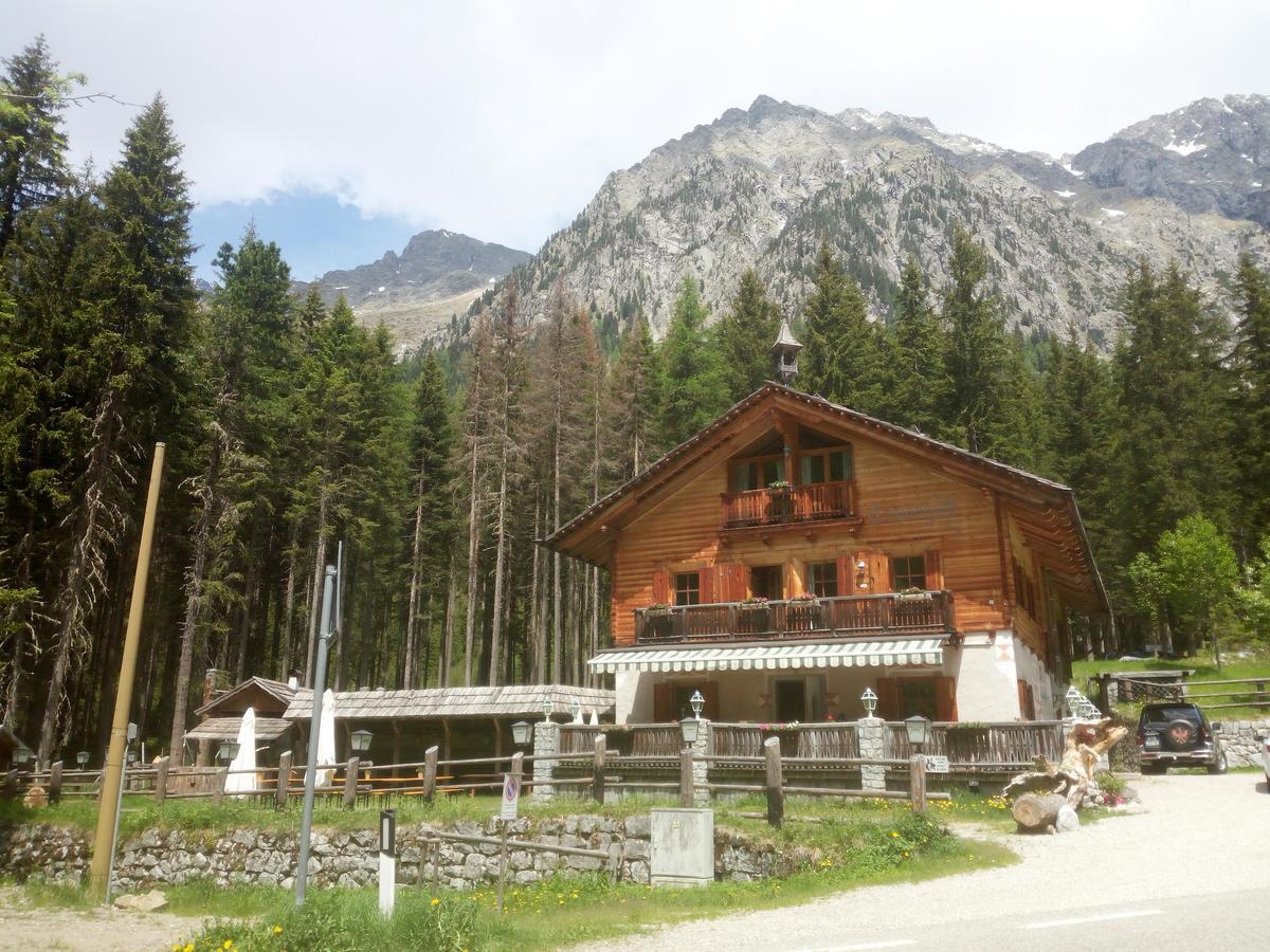 Enzianhutte Antholz Hotel San Giuseppe in Anterselva Exterior photo